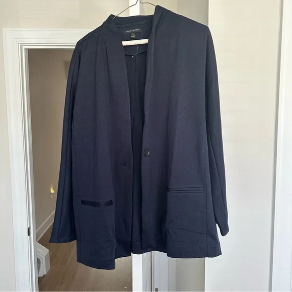 NWOT | Banana Republic textured nailhead blazer, size M - Picture 2 of 6